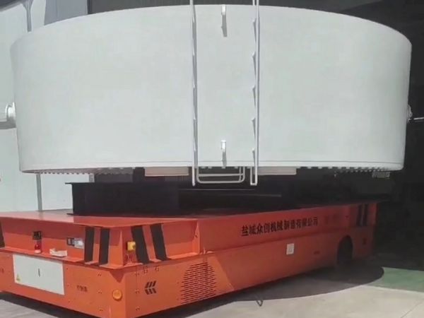 100噸無(wú)軌平車順利交付